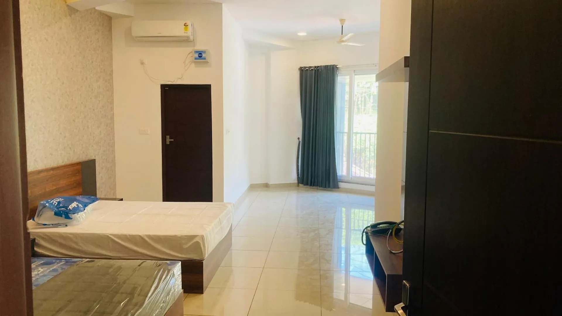 Bed & Breakfast Hotel KERALA RESIDENcY Mundakāyam